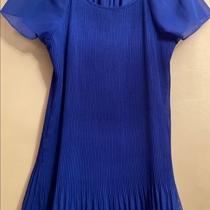 Roz & Ali woman’s beautiful royal blue s/sleeve